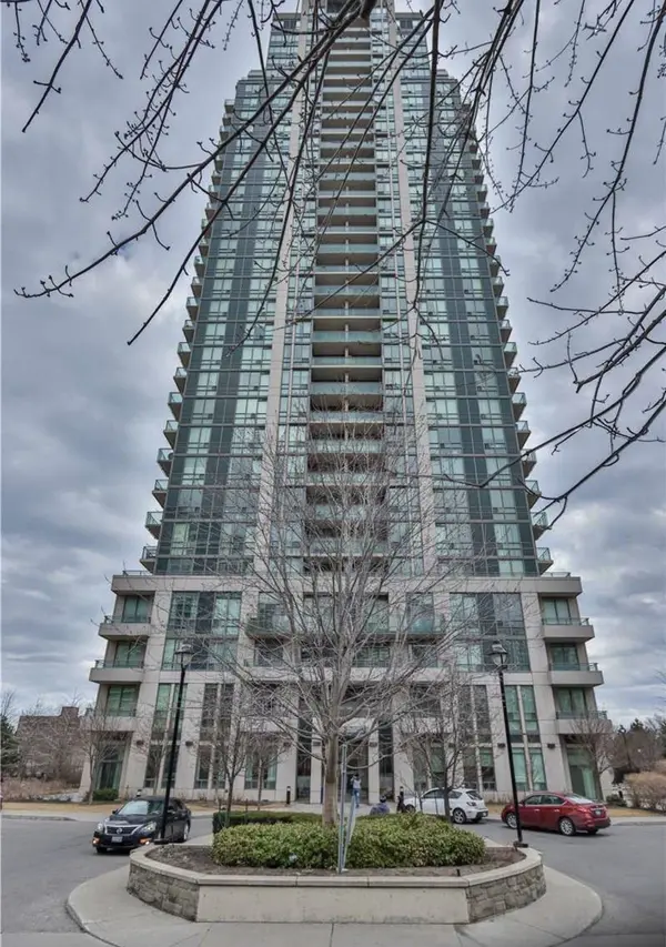 3515 Kariya DR #2510, Mississauga, ON L5B 0C1