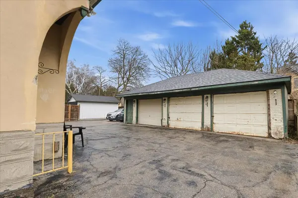 31 Bingeman ST, Kitchener, ON N2H 2R7