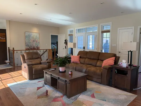 46 EGLINGTON RD S, Callander, ON P0H 1H0