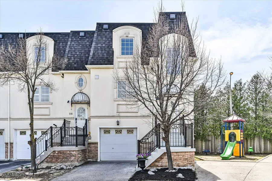 215 16TH AVE #7, Richmond Hill, ON L4C 0T8