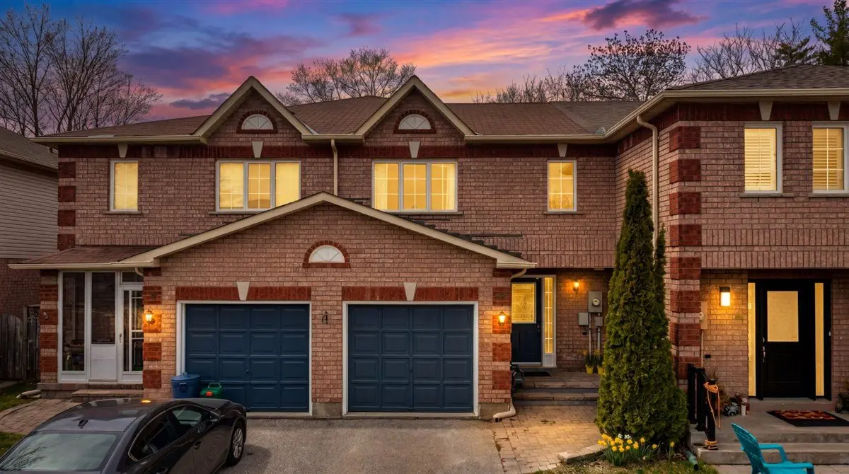 32 Lancaster CT, Georgina, ON L4P 4A1