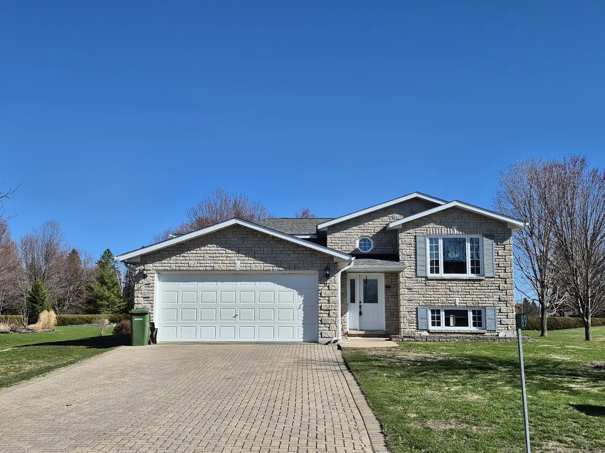 89 Rivercrest Dr. DR, Laurentian Valley, ON K8A 6W4