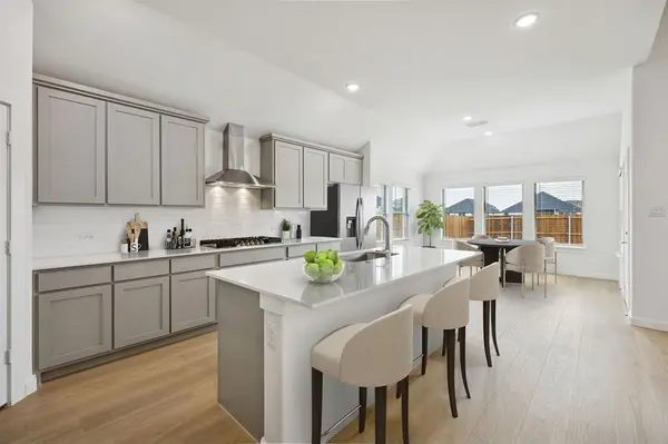 440 Hundred Acre Drive, Waxahachie, TX 75165