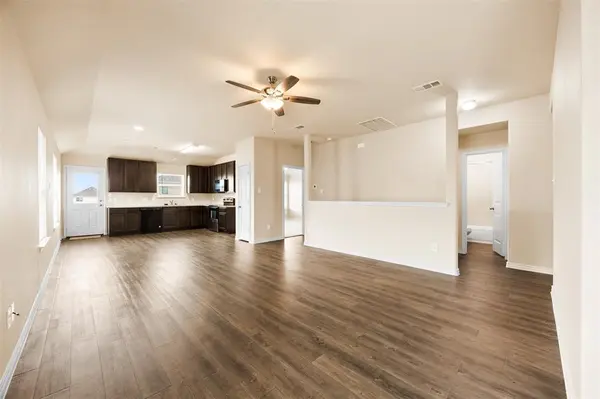 1508 Blue Jay, Ennis, TX 75119