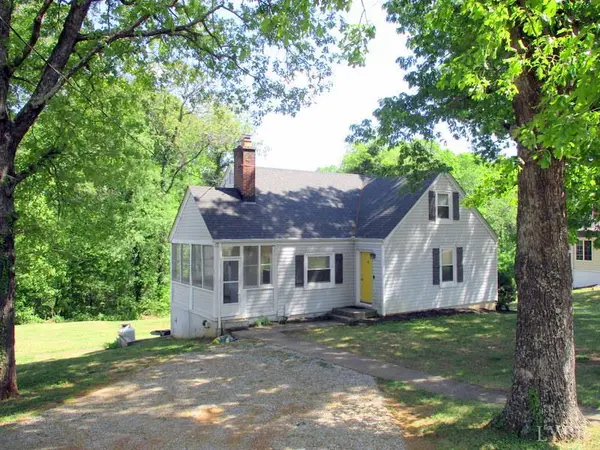 120 Prospect RD, Hurt, VA 24563