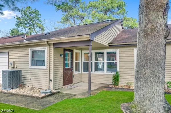 945A Liverpool Cir, Manchester Twp., NJ 08759