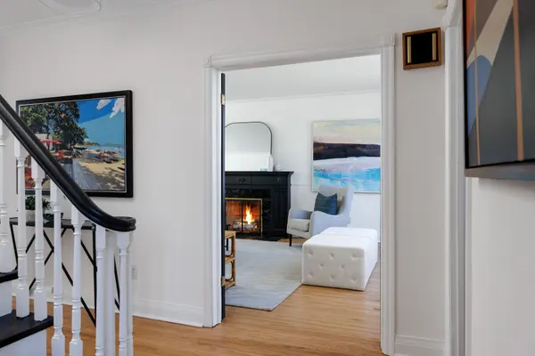 264 Oriole Pkwy, Toronto C03, ON M5P 2H3