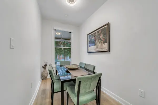 11 D'arcy ST, Toronto C01, ON M5T 1J8