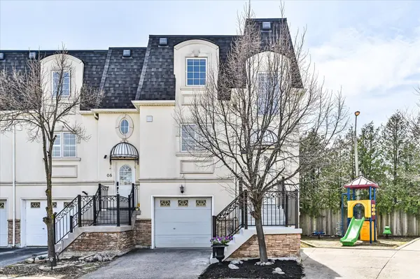 215 16TH AVE #7, Richmond Hill, ON L4C 0T8