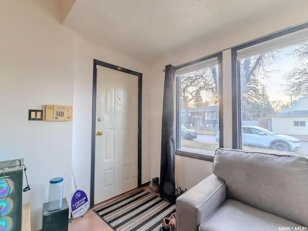 710 I AVENUE S, Saskatoon, SK S7M 1Y9