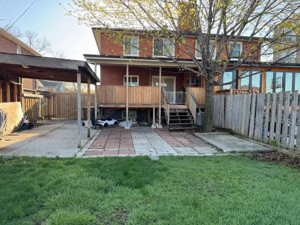 2566 Keele ST, Toronto W04, ON M6L 2N8