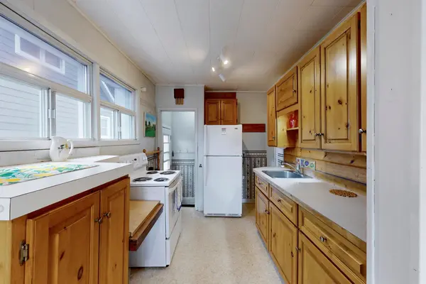 43 Cobblehill RD, Halton Hills, ON L7J 1P1