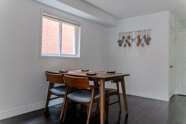 5357 Floral Hill CRES, Mississauga, ON L5V 1V2