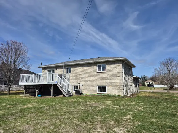 89 Rivercrest Dr. DR, Laurentian Valley, ON K8A 6W4