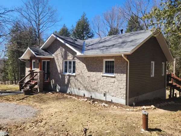 52 Ouellette RD, East Ferris, ON P0H 1K0