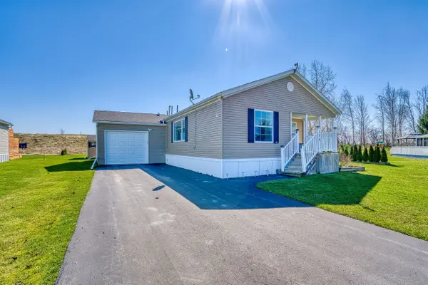 116 Parkview CIR, Wellington North, ON N0G 2K0