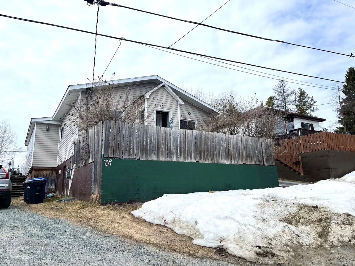 39 Comfort ST, Kirkland Lake, ON P2N 3B1