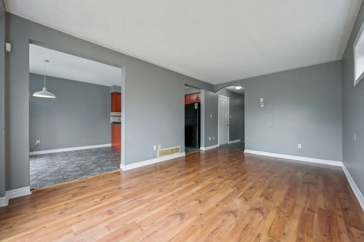 30 Darnell RD, Guelph, ON N1G 5K3