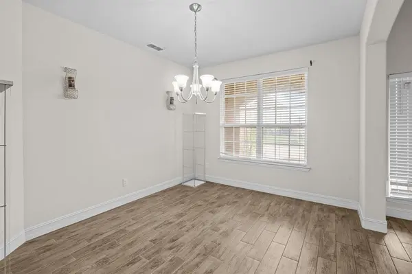 1929 Brahorn Lane, Fort Worth, TX 76131