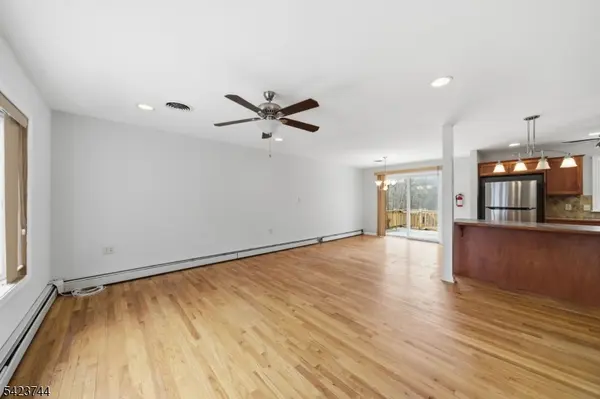 911 Upper Dr, Stillwater Twp., NJ 07860