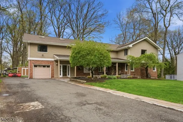 7 Oswego Ave, Rockaway Twp., NJ 07866