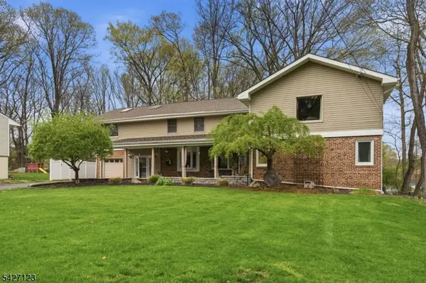 7 Oswego Ave, Rockaway Twp., NJ 07866