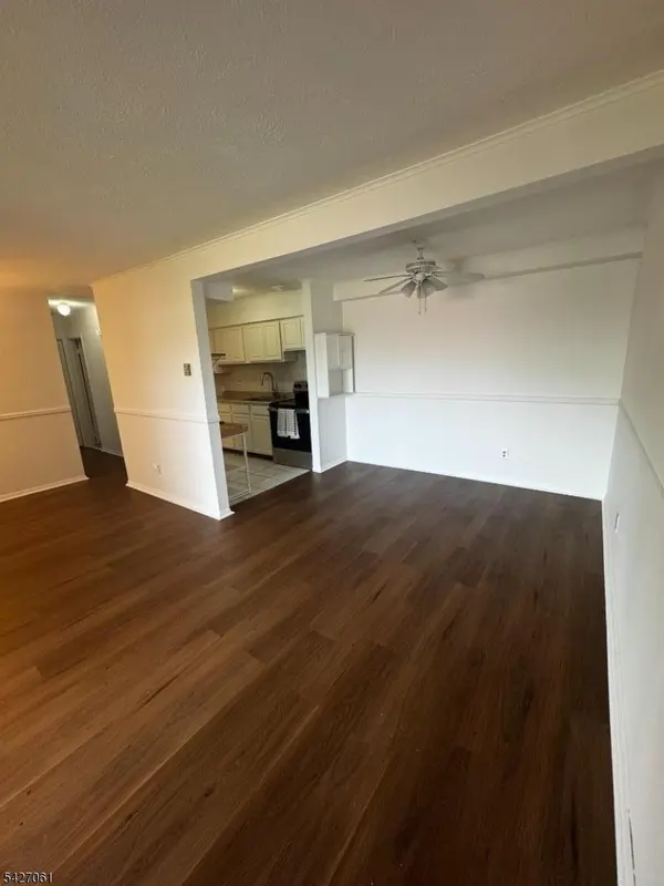 2350 Route 10 #29, Morris Plains Boro, NJ 07950