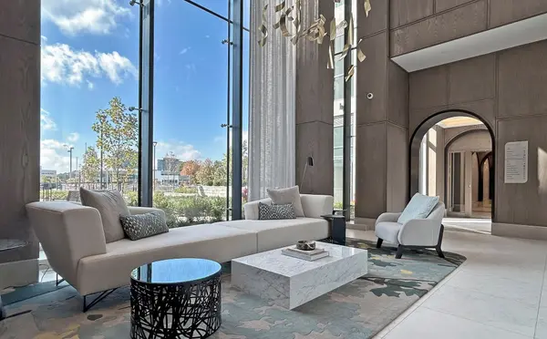 30 Inn On The Park DR #3602, Toronto C13, ON M3C 0P7