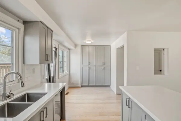 10 Bassett BLVD #81, Whitby, ON L1N 9C5