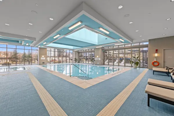 20 Gatineau DR #1005, Vaughan, ON L4J 0L3