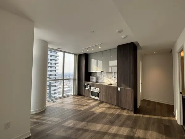 8 Interchange WAY #6012, Vaughan, ON L4K 5Z7