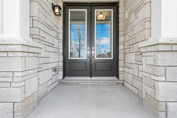 73 Bearberry RD, Springwater, ON L9X 2C9