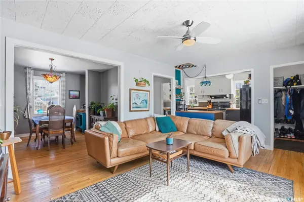 1104 33rd STREET E, Saskatoon, SK S7K 0S8