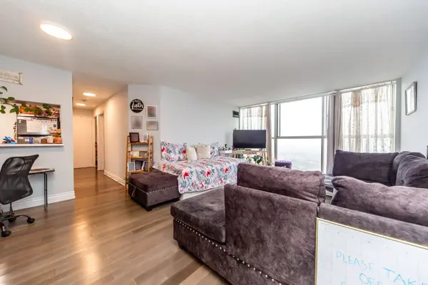 4205 Shipp DR #2706, Mississauga, ON L4Z 2Y9