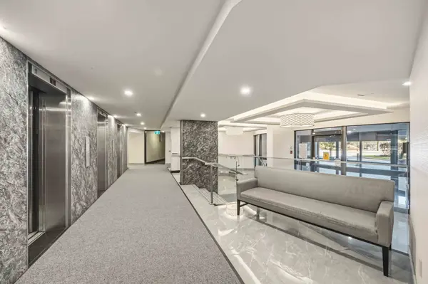 716 The West Mall N/A #405, Toronto W08, ON M9C 4X6