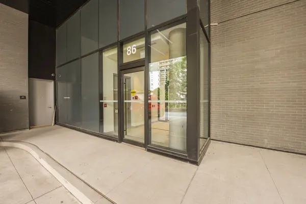 86 Dundas St. ST E #323, Mississauga, ON L5A 0B1