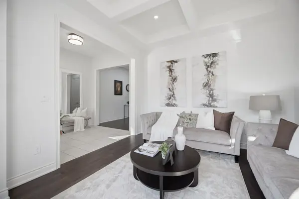 67 Degrey DR, Brampton, ON L6P 0L2