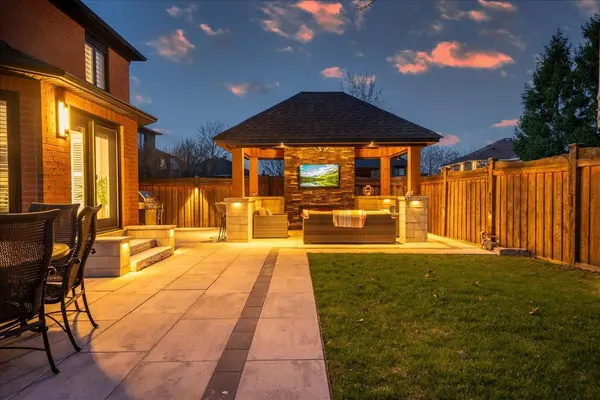 3 Thornbury RD, Caledon, ON L7E 1J4