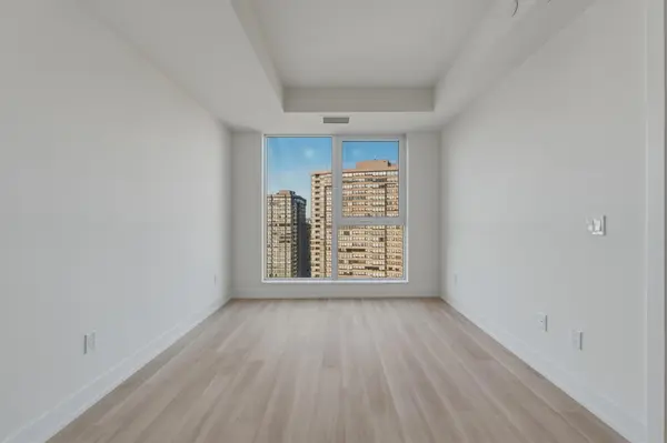 25 Cordova AVE #1714, Toronto W08, ON M9A 0E5
