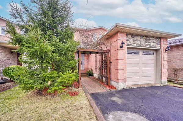 540 Bluesky Cres N/A, Mississauga, ON L5R 2S2