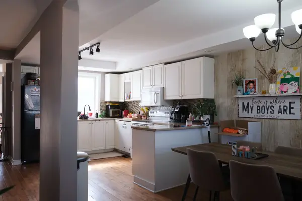 245 Harriet ST, Arnprior, ON K7S 2T4