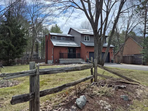 9 Daleman DR, Bracebridge, ON P1L 1A8