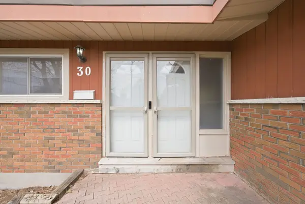 30 Maple CRES, Kawartha Lakes, ON K9V 2R7