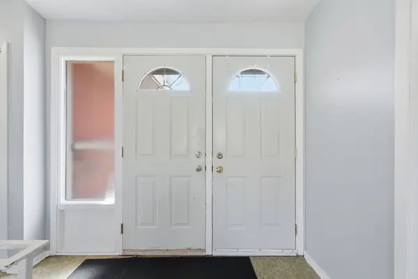 30 Maple CRES, Kawartha Lakes, ON K9V 2R7