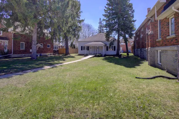 221 Lambton ST E, West Grey, ON N0G 1R0