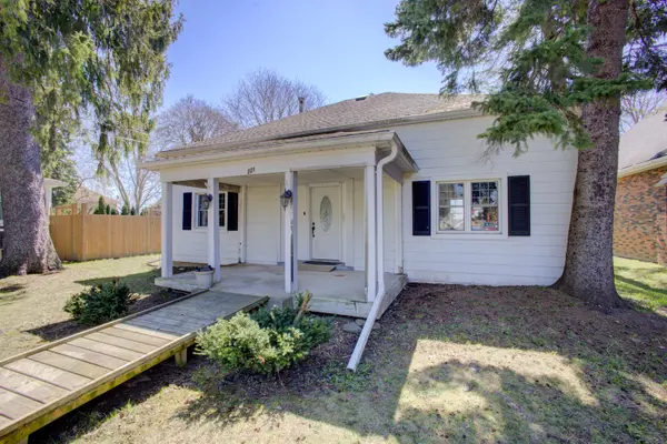 221 Lambton ST E, West Grey, ON N0G 1R0