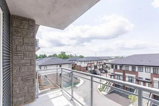 16 Markle CRES #411, Hamilton, ON L9G 0H4