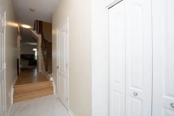 317 Freedom Private, Alta Vista And Area, ON K1G 6W3