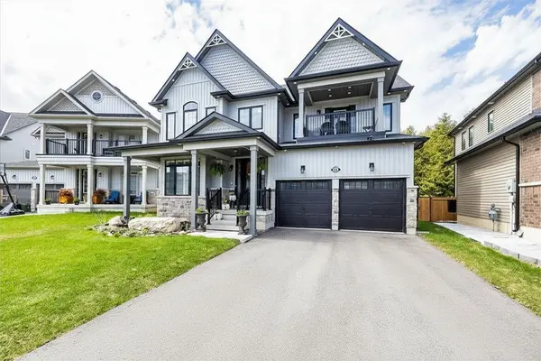 82 Hennessey CRES, Kawartha Lakes, ON K9V 0P4