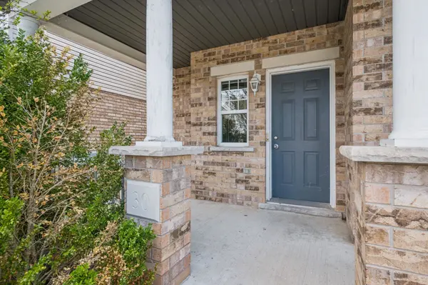 30 Darnell RD, Guelph, ON N1G 5K3